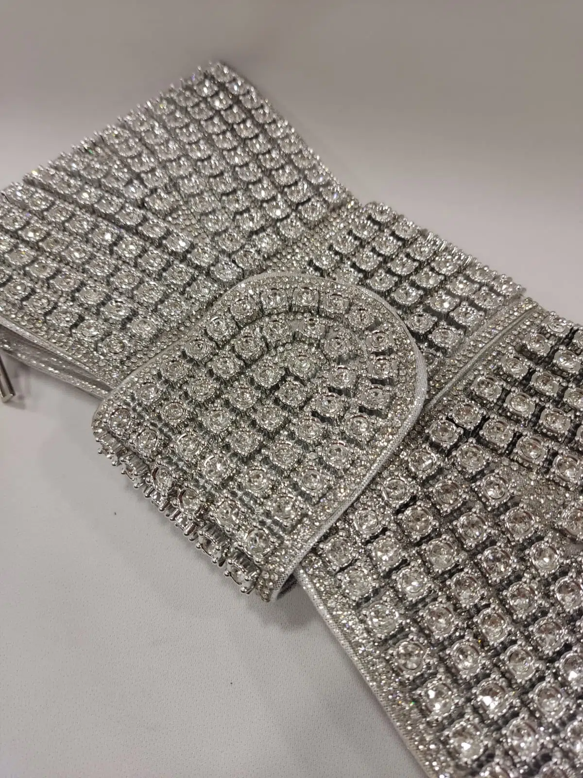 cartera-clutch-mano-lazo-piedras-swarovsky-mod-15-22-9