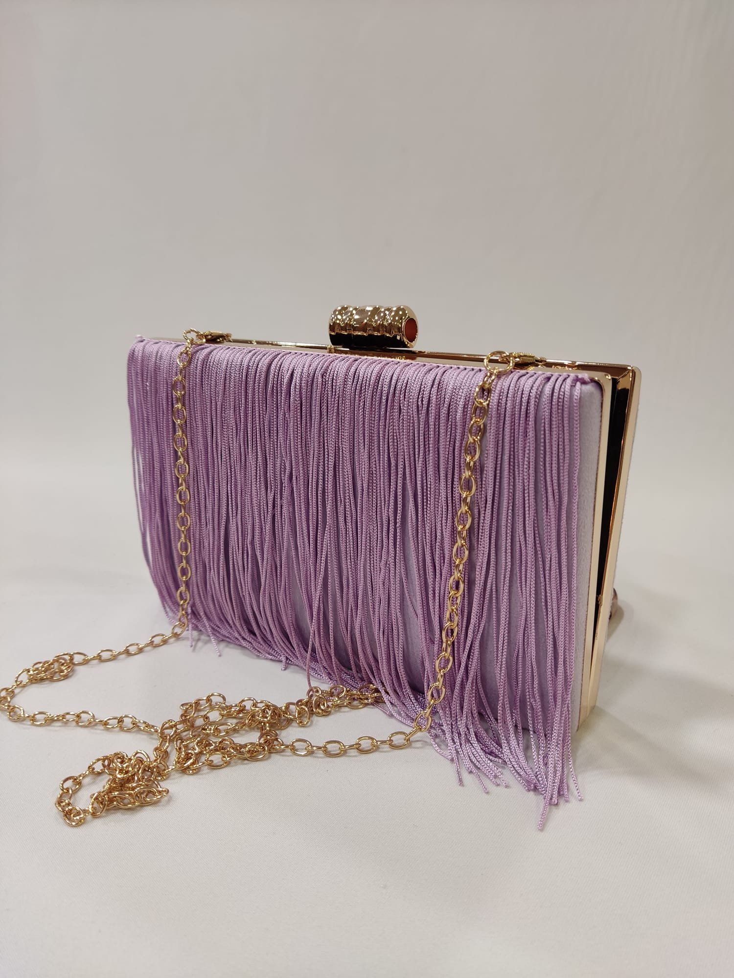 cartera-mano-clutch-flecos-malva-lila-tacones-laura-mod-19-150-2