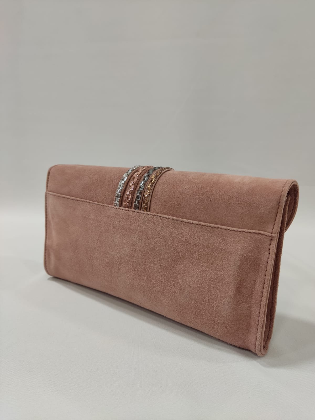 cartera-sobre-inru-lodi-tacones-laura-4
