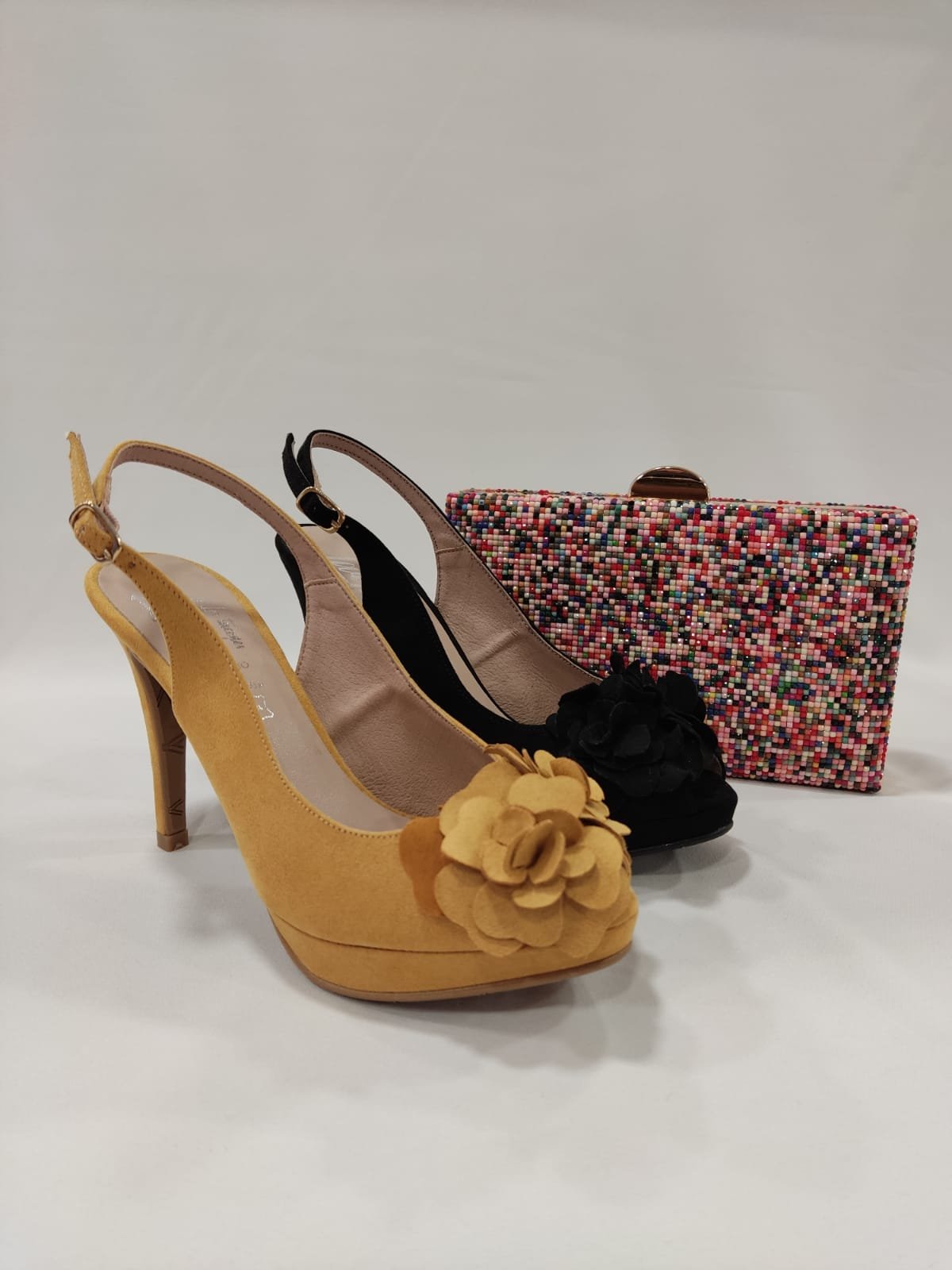 lyra-peep-toe-tacones-laura-flores-petalos-1