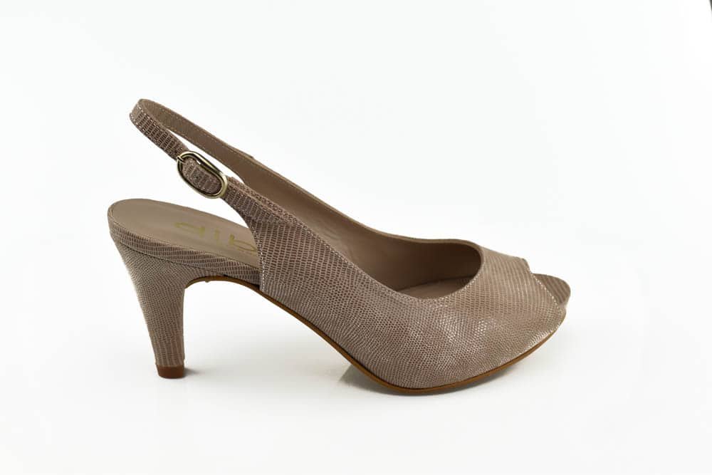 peep-toe-erna-dibia-nude-2