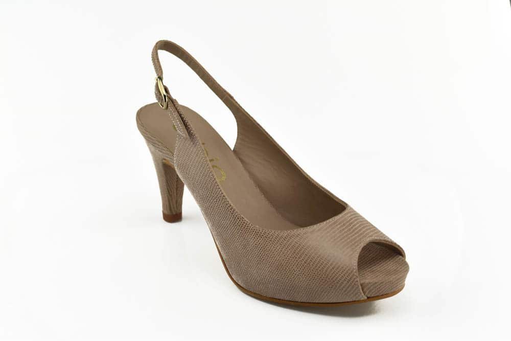peep-toe-erna-dibia-nude-3