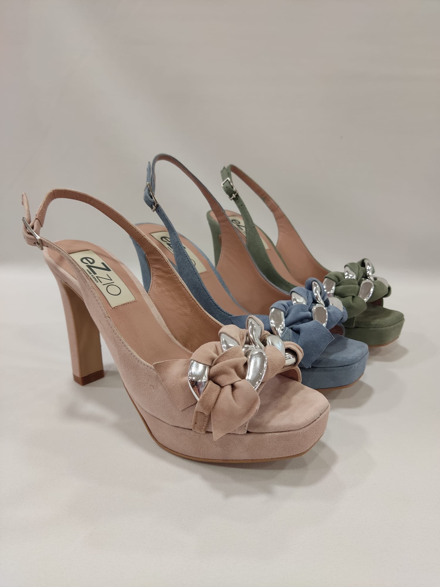 sandalia-peep-toe-milan-ezzio-tacones-laura-cadena-eslabones-celeste-azul-verde-rosa-nude-4