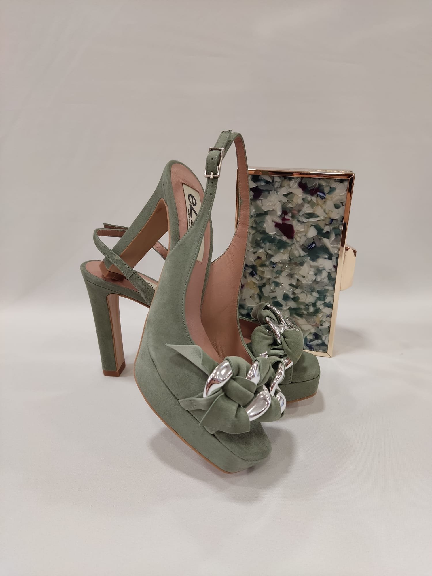 sandalia-peep-toe-milan-ezzio-tacones-laura-cadena-eslabones-celeste-azul-verde-rosa-nude-8