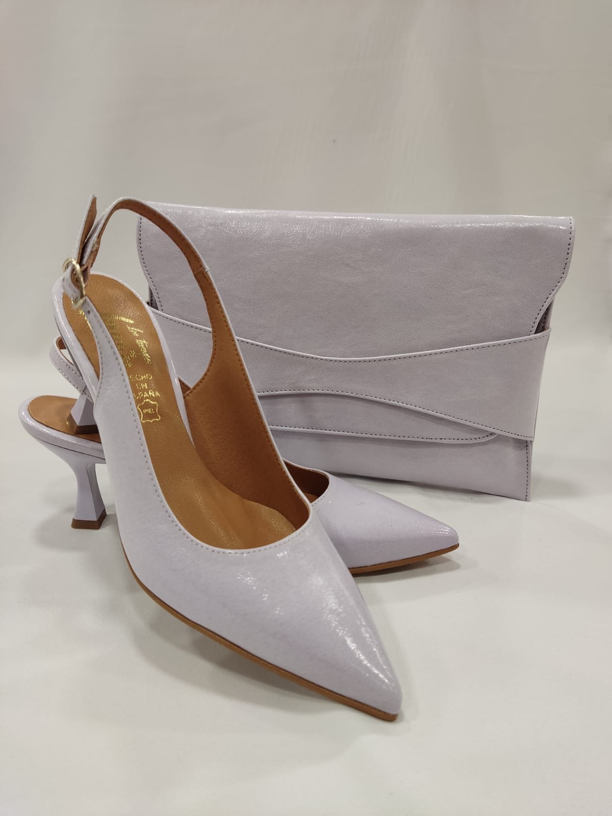 tacones-laura-hanoi-malva-morado-lila.