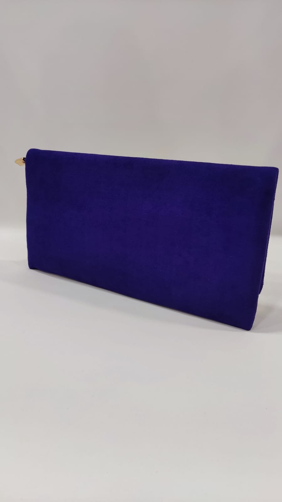 cartera-sobre-antelina-azul-klein-tacones-laura-mod45-04-2