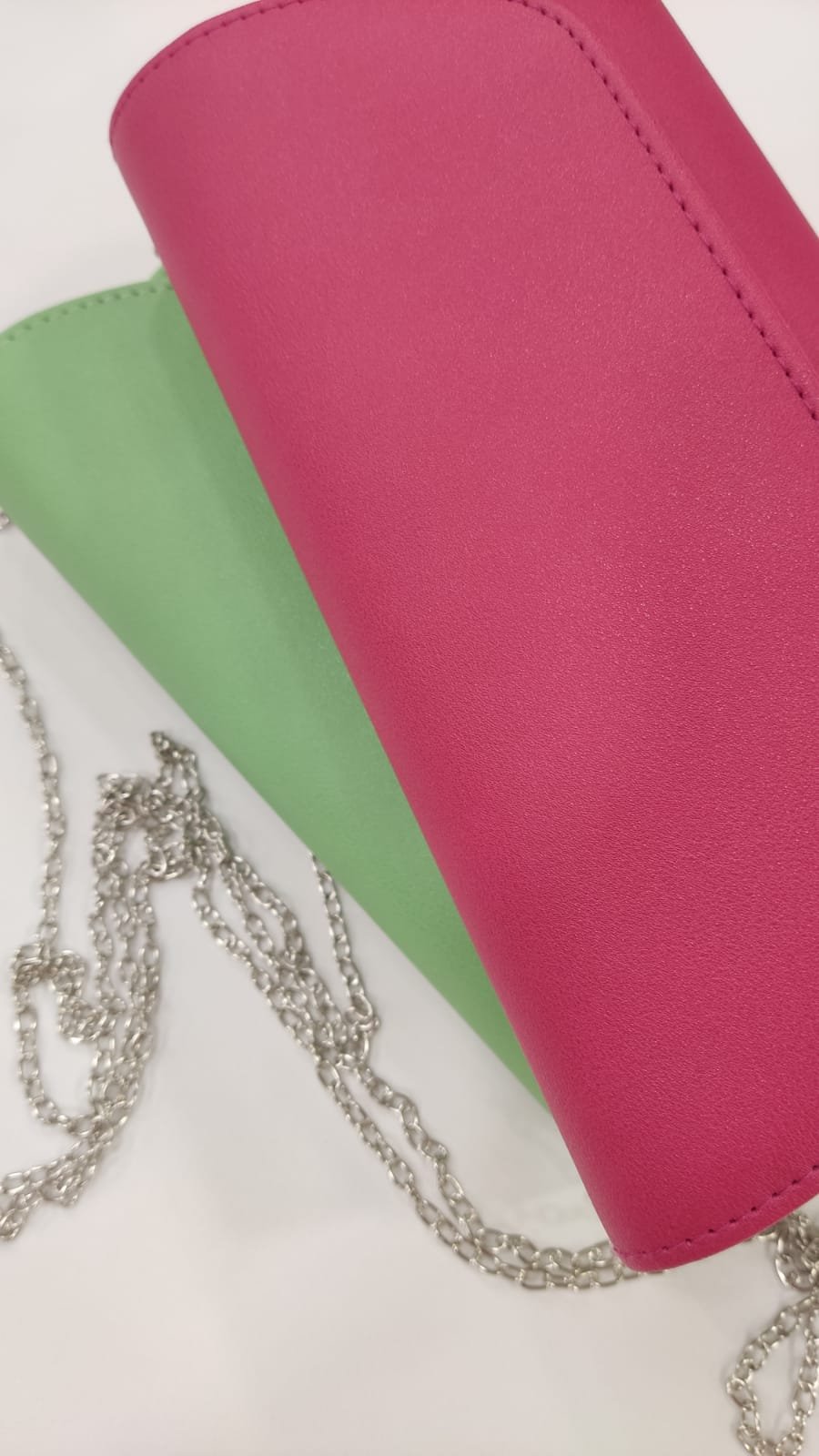 cartera-lisa-tacones-laura-rosa-fucsia-verde-buganvilla-mod-15-28-8