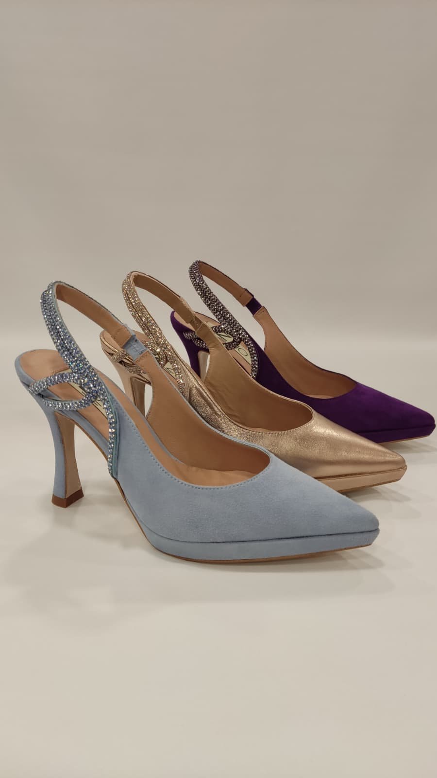 cristal-ezzio-tacones-laura-dibia-ante-swarovsky-2